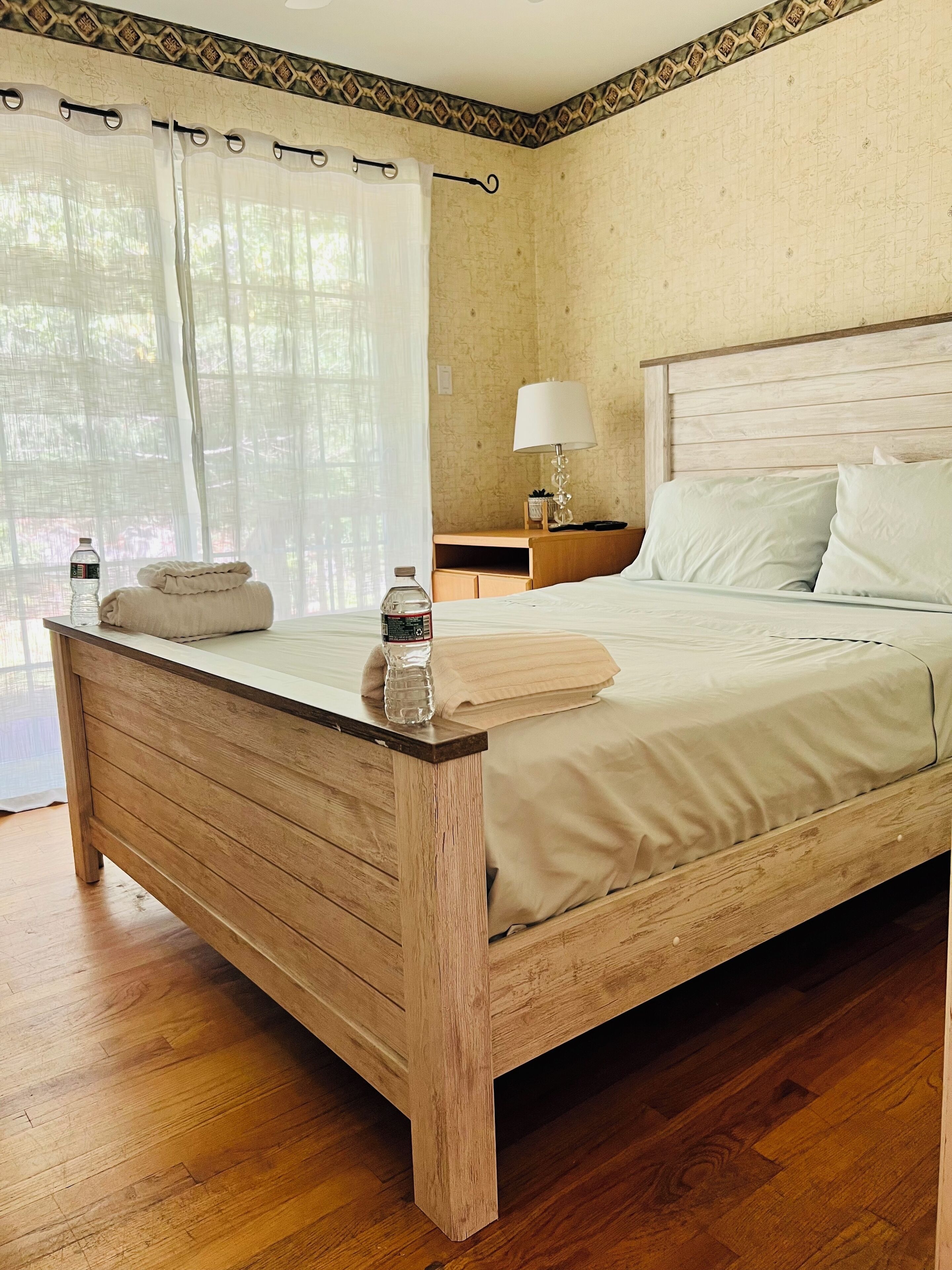 4 chambres, Wi-Fi gratuit, draps fournis