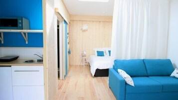 Suite (Bleue) | Setrika/meja setrika, tempat tidur bayi gratis, dan Wi-Fi gratis