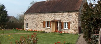 Charming 17th-century house with garden in Normandy