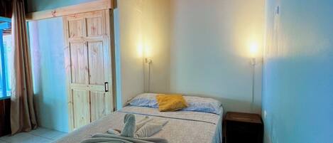 Quarto quádruplo família, várias camas, vista para a montanha | 1 quarto, Wi-Fi de cortesia, roupa de cama