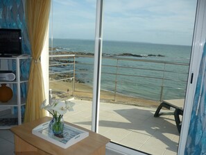 Interior - Above the water, Large apartment, Panoramic view overlooking the ocean 100m2 (Clohars-Carnoët)