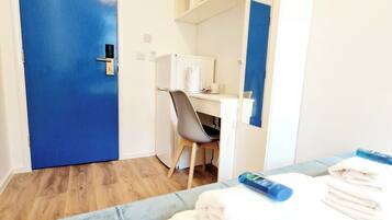 10 bedrooms, in-room safe, desk, iron/ironing board