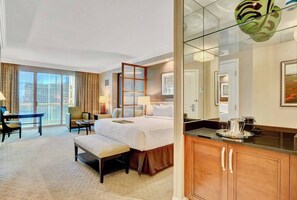 1 bedroom, in-room safe, desk, blackout drapes
