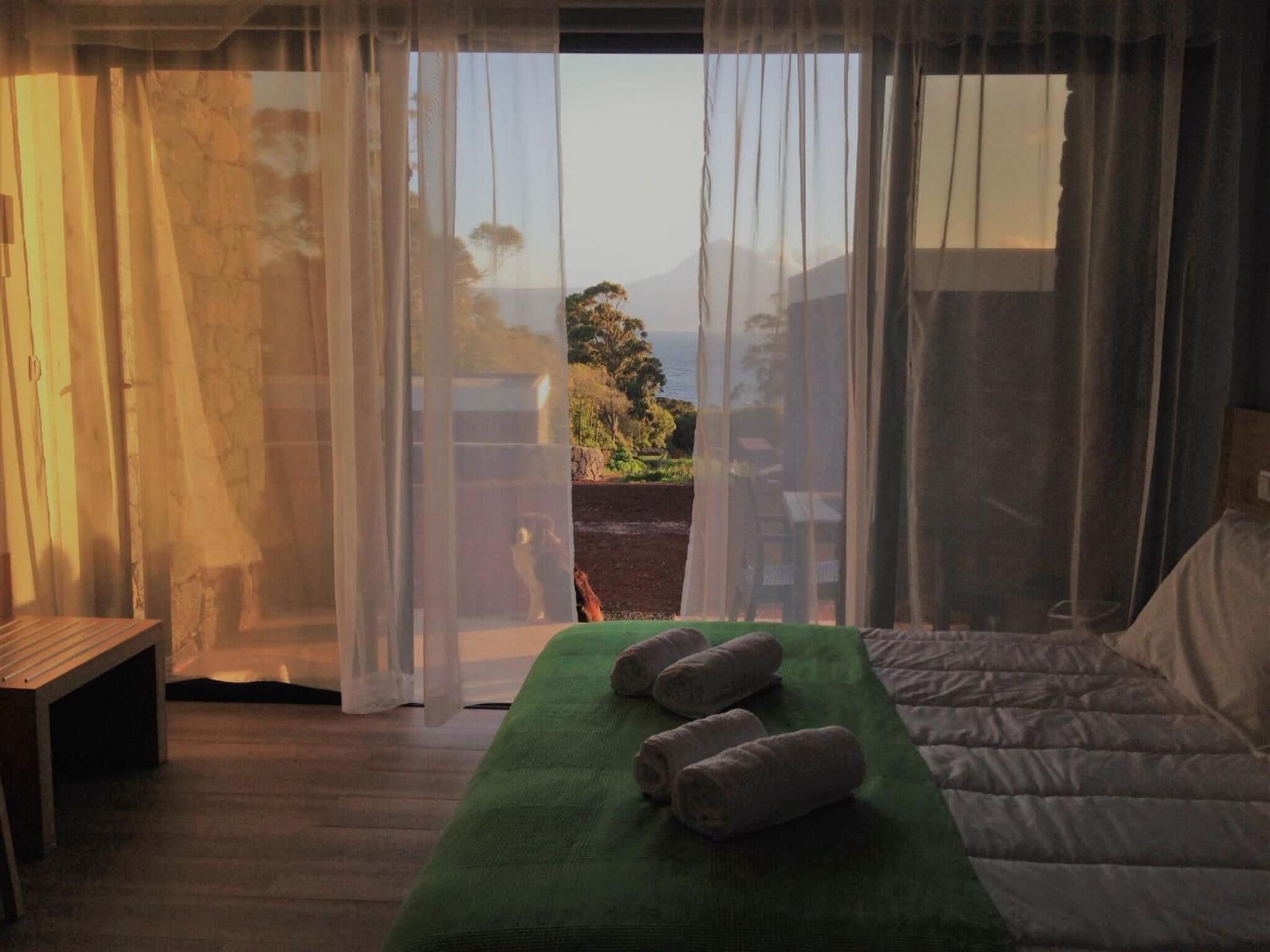 Premium-sengetøj, minibar, pengeskab på værelset, skrivebord