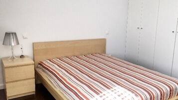 1 bedroom, iron/ironing board, free WiFi, bed sheets