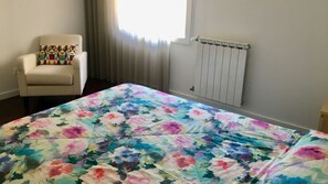 1 chambre, fer et planche Ă repasser, Wi-Fi gratuit, draps fournis
