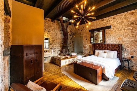 Quarto romântico, 1 cama Queen | Cofres nos quartos, Wi-Fi de cortesia, roupa de cama. Hacienda Tovares Resort Ecuestre & Spa