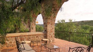 Interior - Hacienda Tovares Resort Ecuestre & Spa (Cadereyta de Montes)