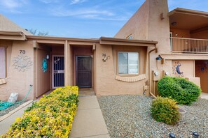 Exterior - Dog-friendly Sedona town home, walking distance to shops & surrounded by beauty (Sedona)