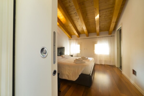 2 Schlafzimmer, Bügeleisen/Bügelbrett, WLAN, Bettwäsche