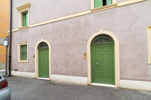 Esterni