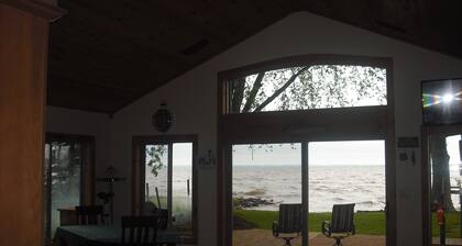 Lake Winnebago Waterfront Cottage with sand beach.