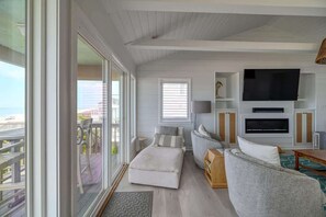 Smart TV - Pelicans Reach (North Topsail Beach)