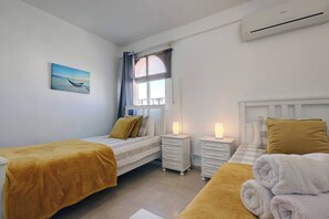 1 soverom, strykejern/-brett, wi-fi (inkludert) og sengetøy