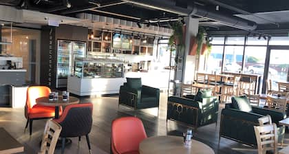 Ramada Suites by Wyndham Auckland Manukau Pacific Centre