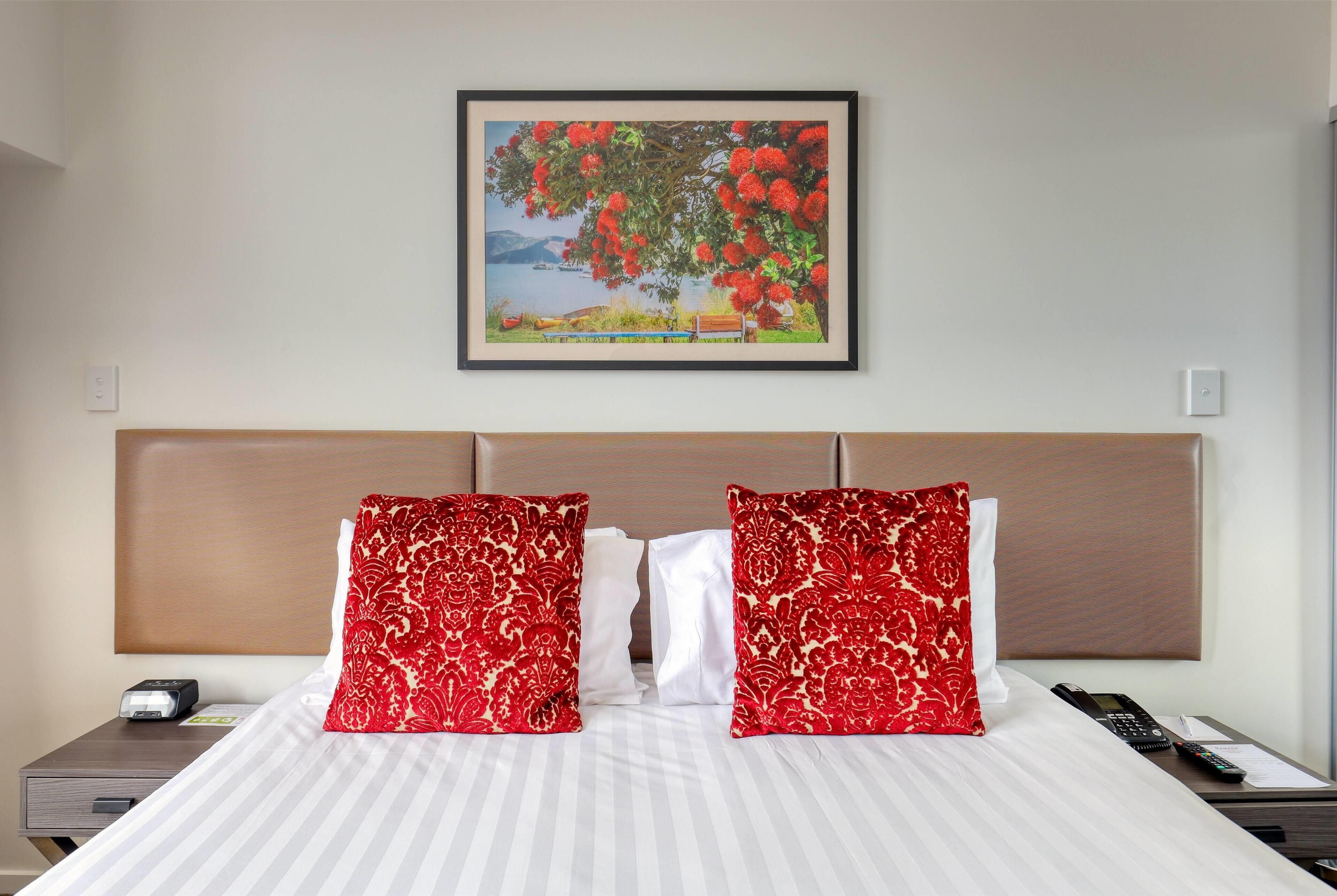 deluxe room, 1 king bed, refrigerator & microwave | blackout curtains, soundproofing, iron/ironing board, free wifi