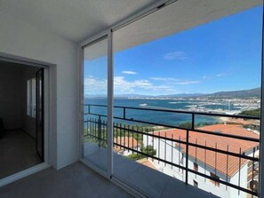 Interior - Lovely flat with views Roses Av 48 (Rosas / Roses)