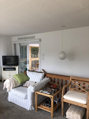 Fernseher, Videospiele, Bücher