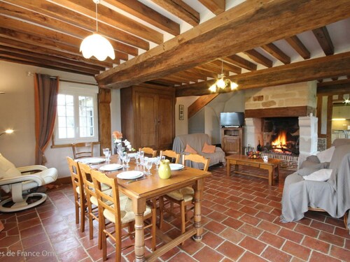 Maison de Charme au Calme avec Animaux Acceptés et Wifi à Crouttes