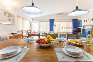 Dining - Penthouse sea view beach front city center for 8 people (Alghero)