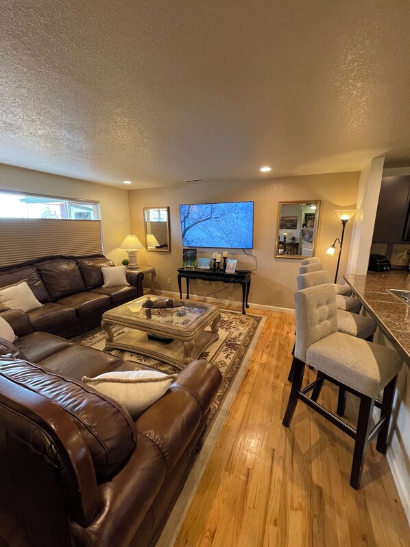 Älytelevisio, kirjoja