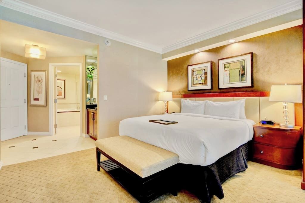 1 bedroom, in-room safe, desk, iron/ironing board