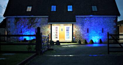 Converted Luxury Barn With Hot Tub