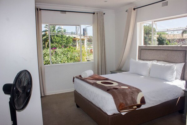 3 室のベッドルーム、WiFi