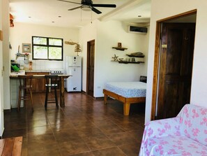 2 多间卧室、WiFi