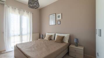 4 Schlafzimmer, Schreibtisch, Bügeleisen/Bügelbrett, kostenloses WLAN