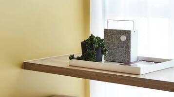 Standaard studio | Een kluis op de kamer, een strijkplank/strijkijzer, gratis wifi