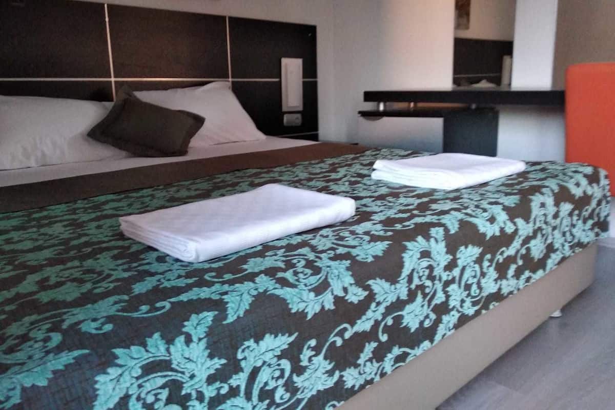 Apartment, 1 Schlafzimmer, Terrasse | 1 Schlafzimmer, Schreibtisch, laptopgeeigneter Arbeitsplatz