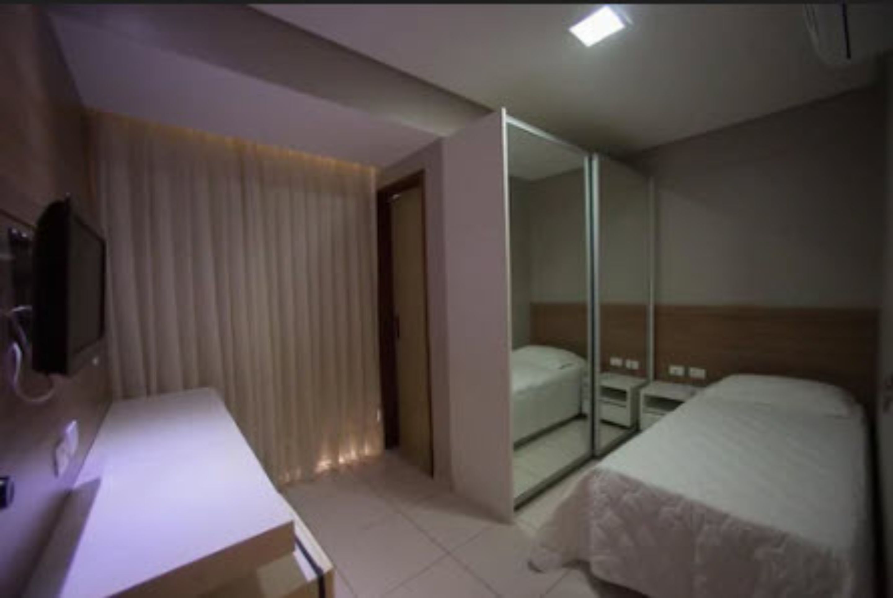 minibar, desk, free wifi, wheelchair access