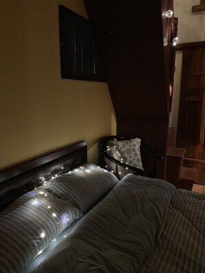 Kamar Quadruple | Seprai premium dan tempat tidur bayi (biaya tambahan)