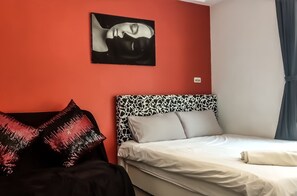 Double Room | Desk, blackout drapes, free WiFi