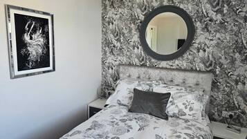 4 bedrooms, iron/ironing board, travel cot, free WiFi