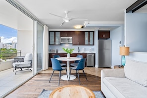 Interior - Heart of Waikiki With Partial Ocean View! Washlet! AC, FREE Parking, Wi-Fi (Honolulu)