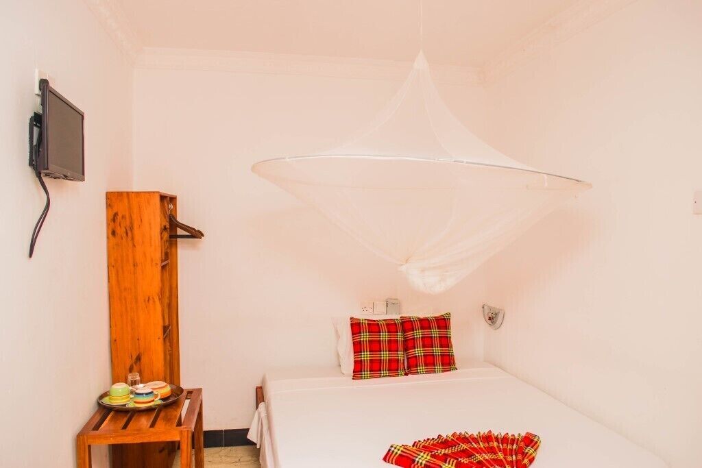 1 soverom, skrivebord og wi-fi