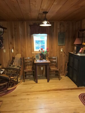 المنشأة من الداخل