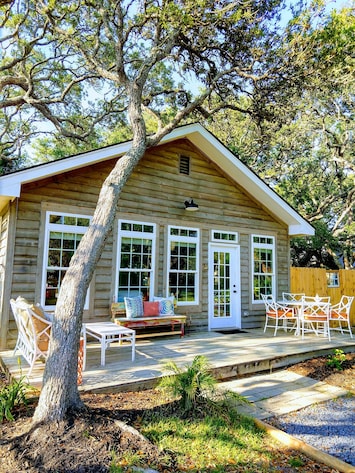 The Whimsy Whale - A Cottage by the Sea