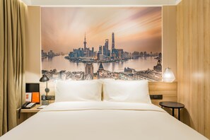 ห้องซูพีเรียดับเบิล, เตียงคิง ไซส์ 1 เตียง | เครื่องนอนระดับพรีเมียม, ผ้านวมขนเป็ด, เตียงเมมโมรีโฟม, โต๊ะทำงาน