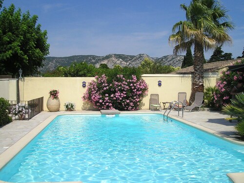 The farmhouse Olive en Provence for 6 people: two outbuildings: house + studio