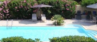 The farmhouse Olive en Provence for 6 people: two outbuildings: house + studio