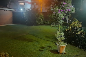 夜店