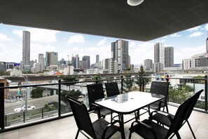 City View Apartment | Balcony