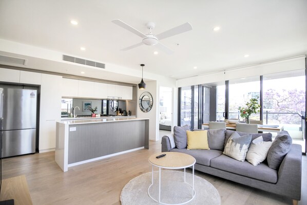 Riverside City view Apartment with Terrace | Living area