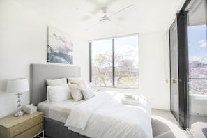 Appartement, 2 grands lits, 2 salles de bains | 2 chambres, fer et planche à repasser, Wi-Fi gratuit, draps fournis