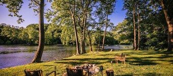 Romantic, Trail and River Access, Great View