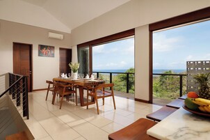 Three Bedroom Luxury Pool Villa with Ocean View | Dining room