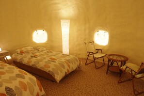 Cabin, 2 Single Beds | 1 bedroom, down duvets, free WiFi, bed sheets - K's House Hokkaido - Asahidake Onsen Hostel (Higashikawa)